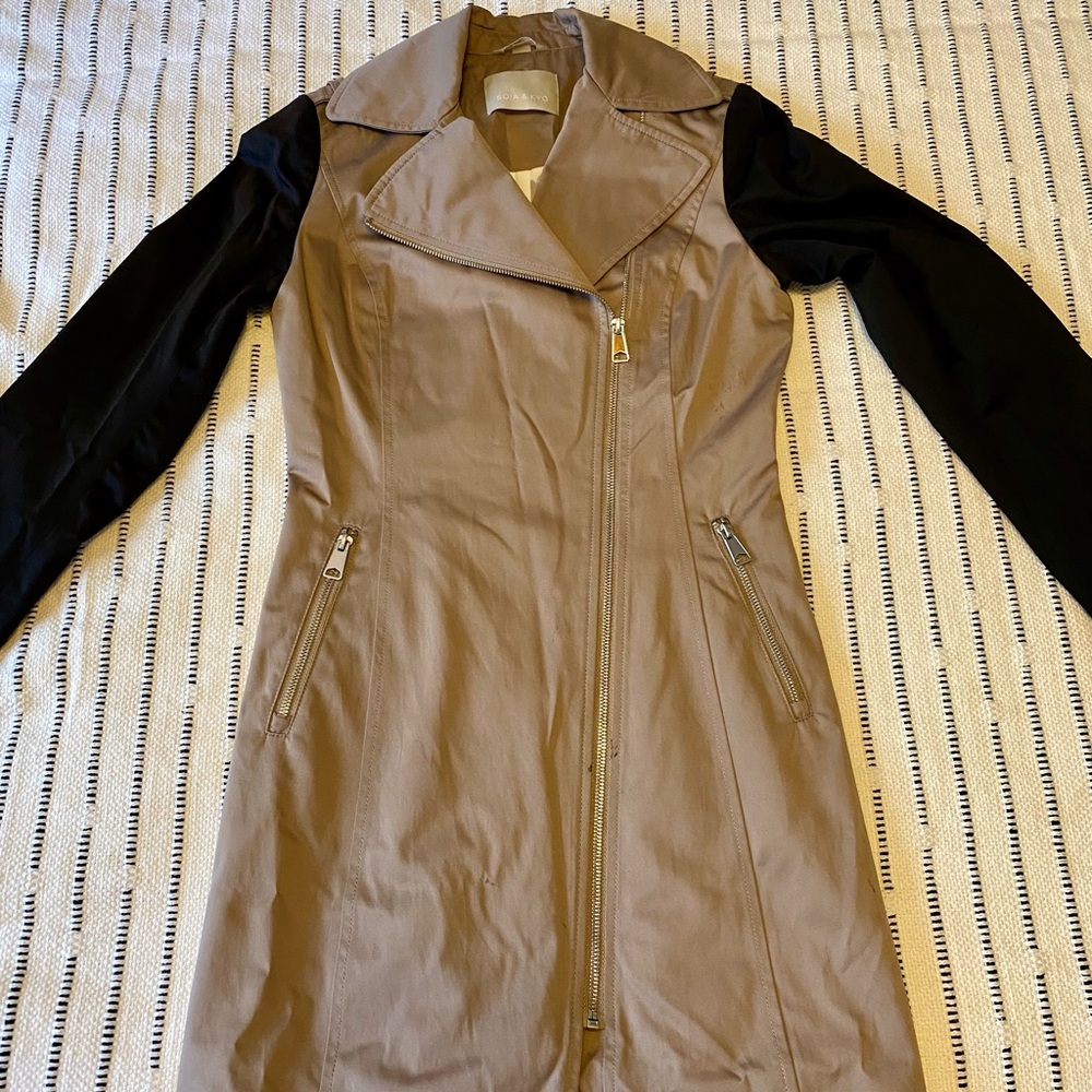 SOIA & KYO Tan and Black Jacket